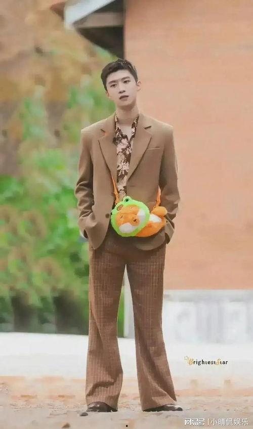 娱乐吃瓜大花和艺人,大花与艺人之间的精彩碰撞